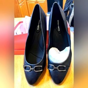 Black Pumps - Easy Spirit